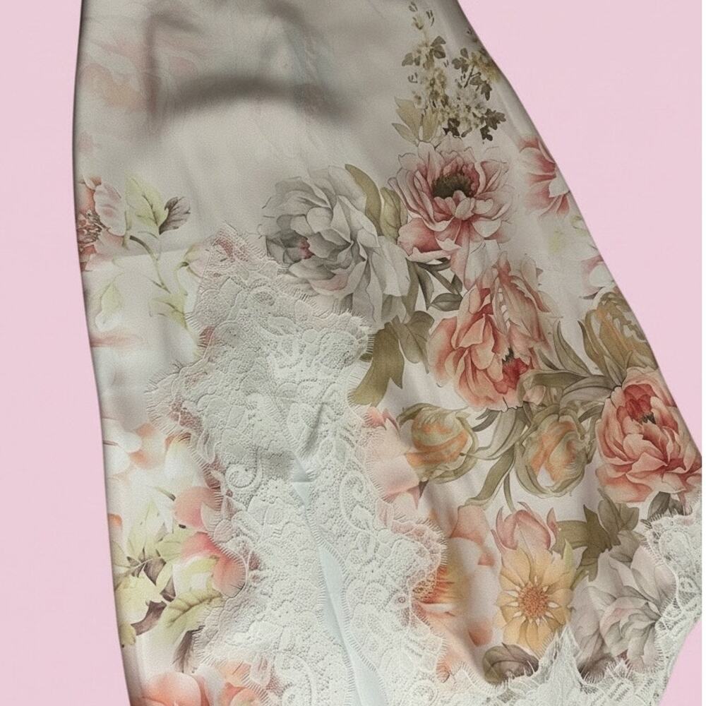Galita Fashion Floral & Lace Slip Skirt Peach Multicolor Front Slit Sz Small NWT